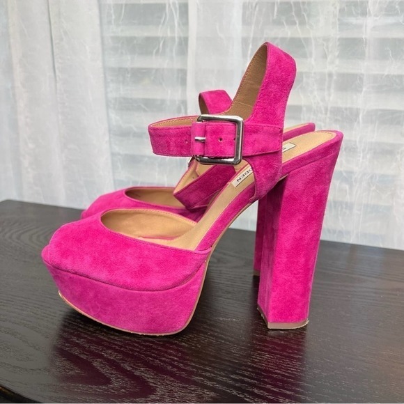 Steve Madden Jillyy Fuchsia Suede Heels. Size 9.5 - Picture 3 of 9